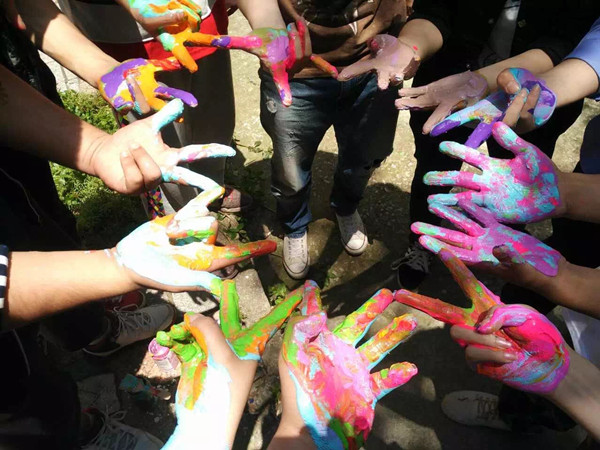 &ldquo;����ҵ��й��Σ�������Υ��ǽ&rdquo;��������Ϳѻ־Ը�